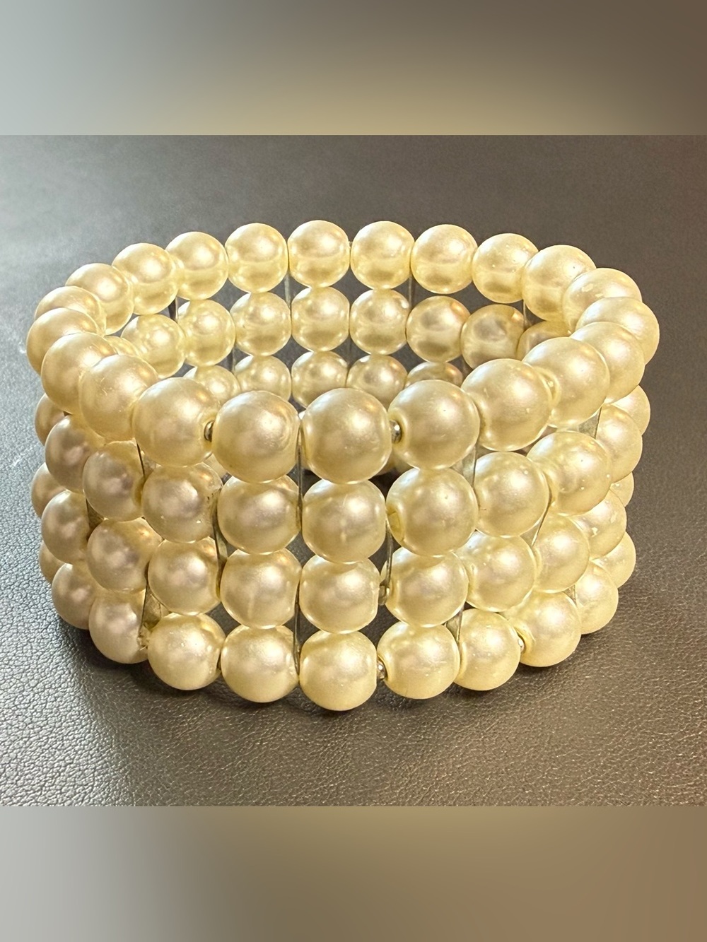 vtg Glass Faux Pearl Stretch Bracelet